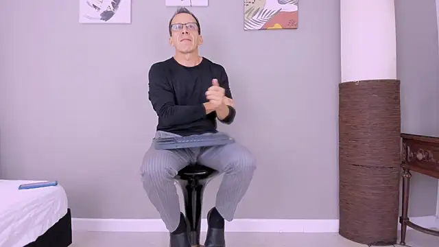  axelking  online show from October 17, 2025, 11:46 am