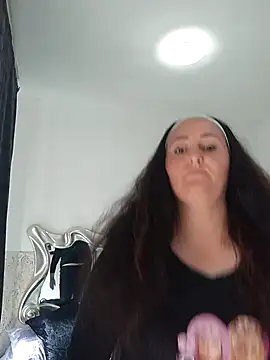 Snapshot of Bella_862 chatting on June 5, 2026, 8:20 am Bella 862 online show from June 5, 2026, 8:20 am