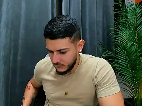 Snapshot of jasonshaw25 chatting on January 31, 2026, 7:11 pm jasonshaw25 online show from January 31, 2026, 7:11 pm