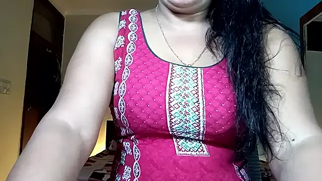 Snapshot of horny_milf_couple chatting on June 18, 2026, 8:02 pm horny milf couple online show from June 18, 2026, 8:02 pm