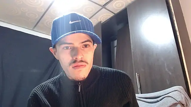 imsammytop online show from November 19, 2025, 9:31 am