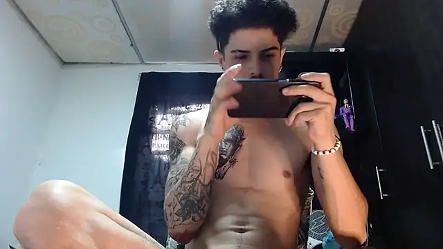 imsammytop online show from December 17, 2025, 2:01 pm