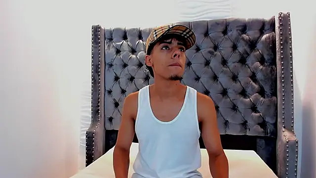 Snapshot of JACCOCK_4 chatting on November 5, 2025, 3:39 am JACCOCK 4 online show from November 5, 2025, 3:39 am