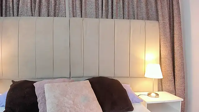 Snapshot of alahia_hank chatting on October 15, 2025, 5:46 pm alahia hank online show from October 15, 2025, 5:46 pm