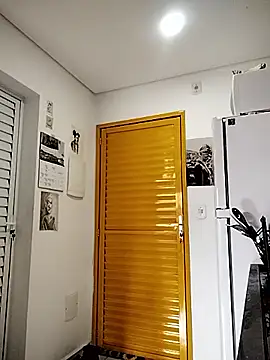 Helenoir online show from April 1, 2026, 2:14 pm