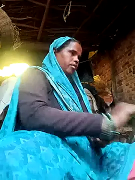 Snapshot of Janvi_tv chatting on October 27, 2025, 2:04 am Janvi tv online show from October 27, 2025, 2:04 am