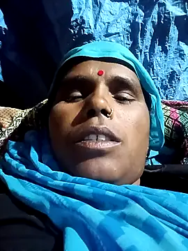 Snapshot of Janvi_tv chatting on October 29, 2025, 3:25 pm Janvi tv online show from October 29, 2025, 3:25 pm