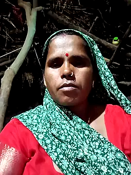 Snapshot of Janvi_tv chatting on November 2, 2025, 3:25 pm Janvi tv online show from November 2, 2025, 3:25 pm