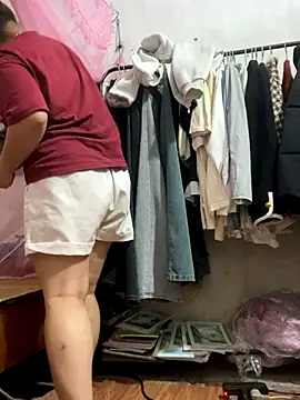 Snapshot of Beautiful-light22 chatting on October 30, 2025, 8:16 am Beautiful-light22 online show from October 30, 2025, 8:16 am