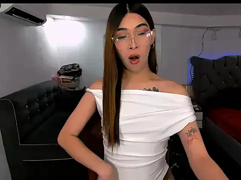 Yourdreamgoddess online show from June 20, 2026, 4:37 am