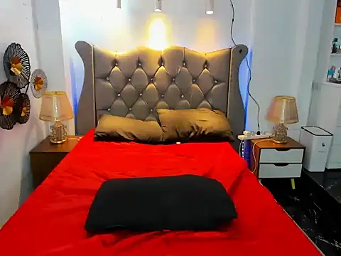 Yourdreamgoddess online show from June 25, 2026, 4:00 pm