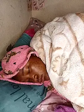 FreakieKay online show from November 5, 2025, 3:17 am