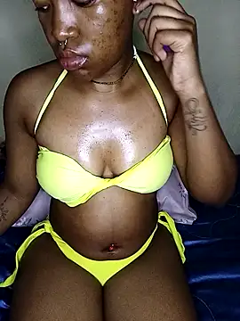 Snapshot of FreakieKay chatting on November 9, 2025, 5:55 pm FreakieKay online show from November 9, 2025, 5:55 pm