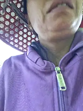 Snapshot of miomio-12 chatting on October 16, 2025, 2:45 am miomio-12 online show from October 16, 2025, 2:45 am