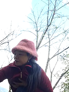 Snapshot of miomio-12 chatting on October 27, 2025, 2:26 am miomio-12 online show from October 27, 2025, 2:26 am