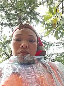 Snapshot of miomio-12 chatting on November 11, 2025, 12:32 am miomio-12 online show from November 11, 2025, 12:32 am