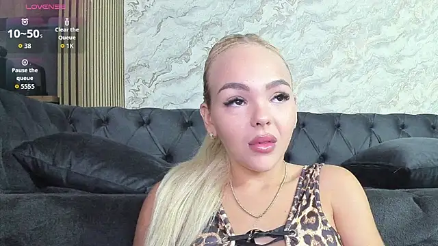 Daisy Abby03 online show from October 11, 2025, 5:28 am