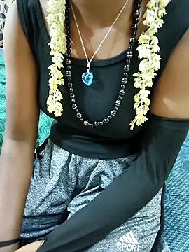 Snapshot of Chennai-couples chatting on October 13, 2025, 9:04 pm Chennai-couples online show from October 13, 2025, 9:04 pm