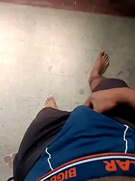 Snapshot of hemcrazy chatting on February 1, 2026, 5:06 am hemcrazy online show from February 1, 2026, 5:06 am