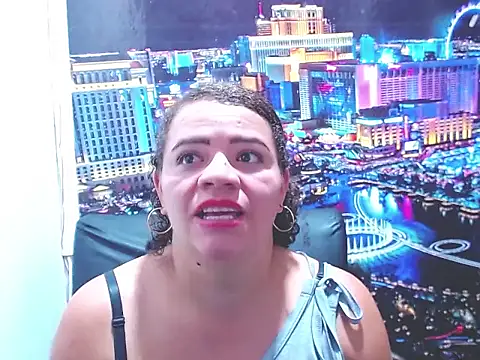 Snapshot of Biigg_xxx chatting on November 1, 2025, 1:35 pm Biigg xxx online show from November 1, 2025, 1:35 pm