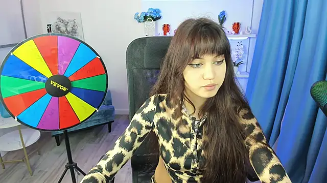 Snapshot of TiffanyYounge chatting on November 1, 2025, 11:23 am TiffanyYounge online show from November 1, 2025, 11:23 am