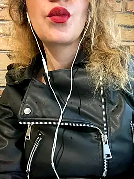 Snapshot of melisss2 chatting on October 11, 2025, 12:47 pm melisss2 online show from October 11, 2025, 12:47 pm