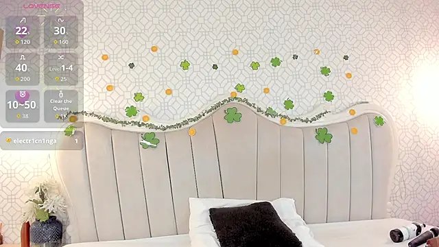 MarcelaCortes online show from March 17, 2026, 9:40 pm