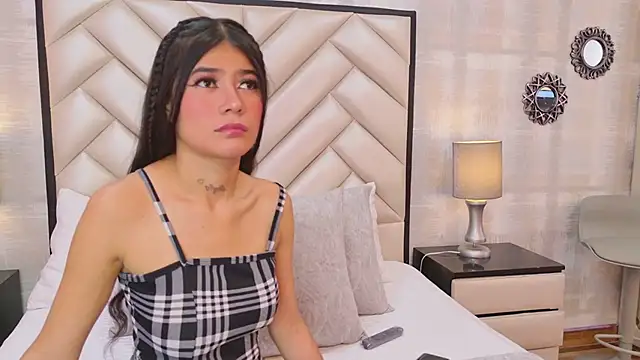 CristalShayy online show from February 26, 2026, 11:53 am