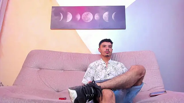 Snapshot of Timothe_Evans chatting on October 7, 2025, 8:39 pm Timothe Evans online show from October 7, 2025, 8:39 pm