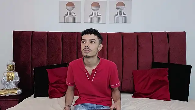 Snapshot of Timothe_Evans chatting on October 13, 2025, 8:31 pm Timothe Evans online show from October 13, 2025, 8:31 pm