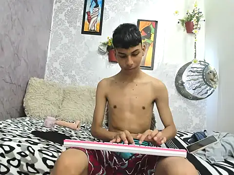 Snapshot of sexyboys_cutex18 chatting on November 9, 2025, 8:51 pm sexyboys cutex18 online show from November 9, 2025, 8:51 pm