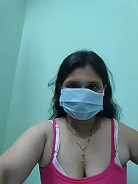 yourbeautyqueen online show from July 18, 2026, 8:45 pm