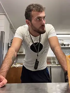 Xhrome98 online show from October 19, 2025, 4:40 pm