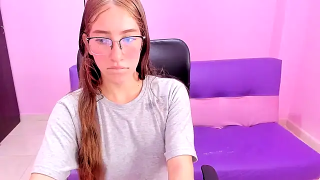 Snapshot of blondie_dirtysquirt chatting on December 18, 2025, 7:20 pm blondie dirtysquirt online show from December 18, 2025, 7:20 pm