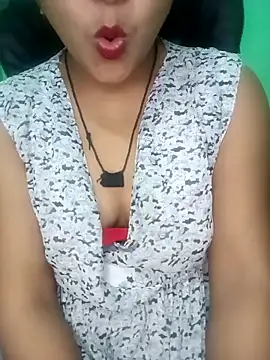 Snapshot of Rashmi_011 chatting on October 31, 2025, 3:24 pm Rashmi 011 online show from October 31, 2025, 3:24 pm