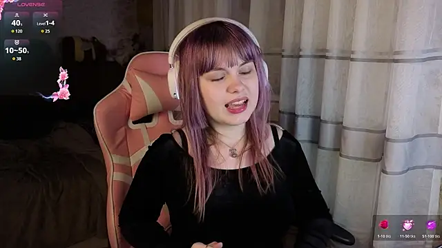 Snapshot of KristiBloom chatting on March 8, 2026, 2:04 am KristiBloom online show from March 8, 2026, 2:04 am