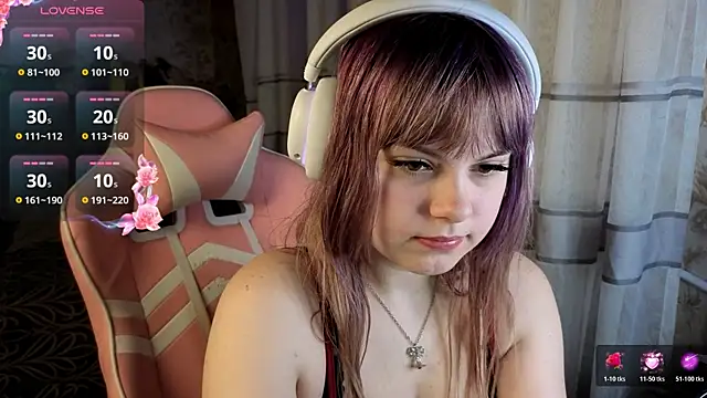 Snapshot of KristiBloom chatting on March 20, 2026, 11:20 pm KristiBloom online show from March 20, 2026, 11:20 pm