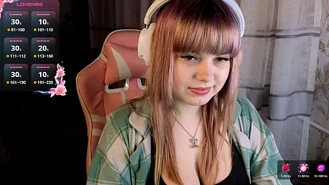 Snapshot of KristiBloom chatting on March 28, 2026, 11:37 pm KristiBloom online show from March 28, 2026, 11:37 pm