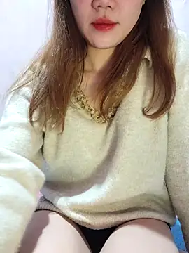 LylyCii6969 online show from January 8, 2026, 1:52 am