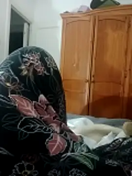 Snapshot of yolyyolandar chatting on May 10, 2026, 10:26 pm yolyyolandar online show from May 10, 2026, 10:26 pm