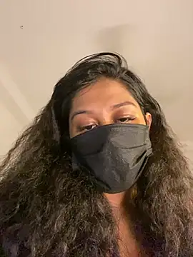 Snapshot of Monica__Bellucci__ chatting on February 28, 2026, 10:49 am Monica Bellucci online show from February 28, 2026, 10:49 am