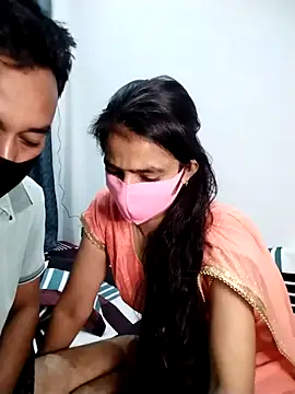 Aarzoo Arman online show from October 8, 2025, 3:37 am