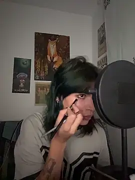 Snapshot of sukulaurens chatting on June 14, 2026, 7:54 am sukulaurens online show from June 14, 2026, 7:54 am