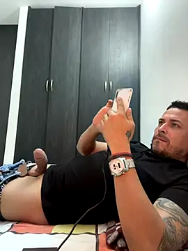 Snapshot of JX7NOVA chatting on October 31, 2025, 10:05 am JX7NOVA online show from October 31, 2025, 10:05 am