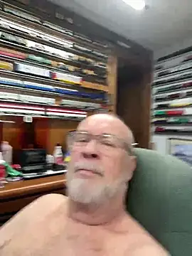 Jcaspen online show from April 13, 2026, 1:27 pm