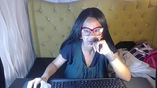 blackxstar11 online show from December 15, 2025, 2:27 am