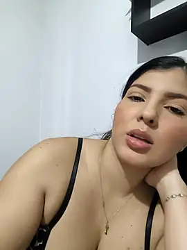 Snapshot of Alexa_Jhomson chatting on November 13, 2025, 6:29 pm Alexa Jhomson online show from November 13, 2025, 6:29 pm