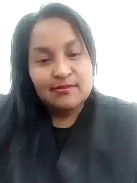 Snapshot of lucia00xx chatting on November 5, 2025, 6:52 pm lucia00xx online show from November 5, 2025, 6:52 pm