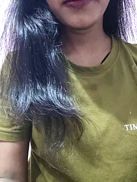 anjali2351 online show from April 16, 2026, 6:09 pm