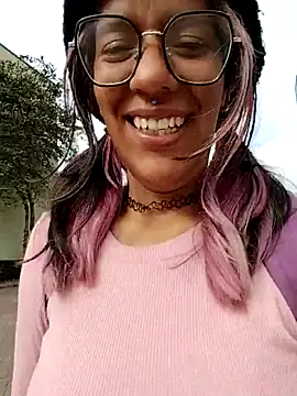 Snapshot of Abby_2-1 chatting on November 5, 2025, 8:09 pm Abby 2-1 online show from November 5, 2025, 8:09 pm